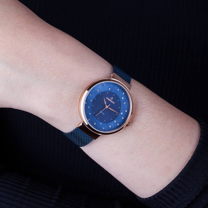 Наручные часы Essence D1056.990