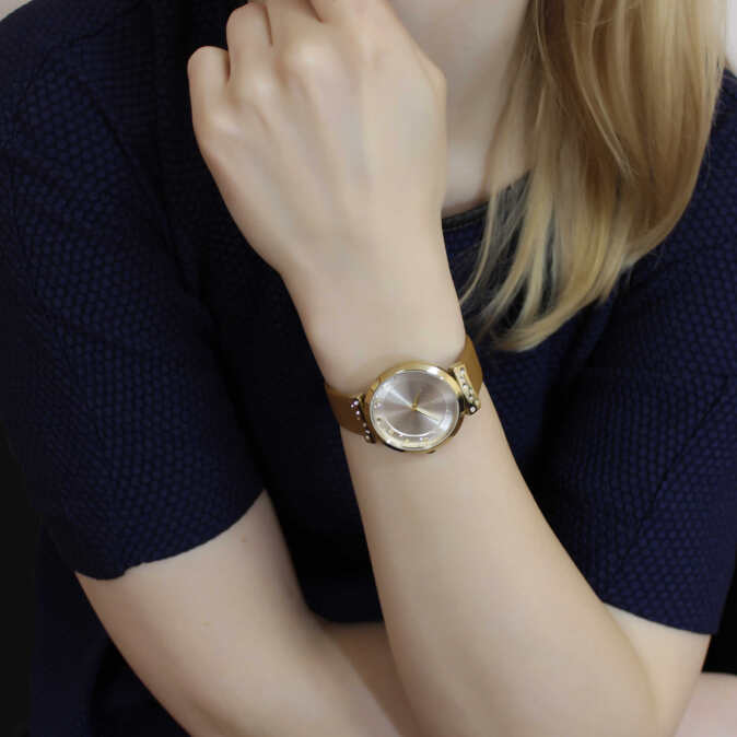 Наручные часы Essence ES6456FE.132