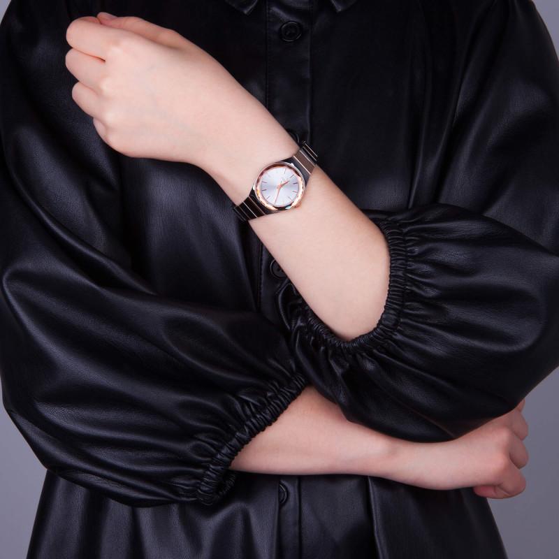 Наручные часы Essence D1128.520